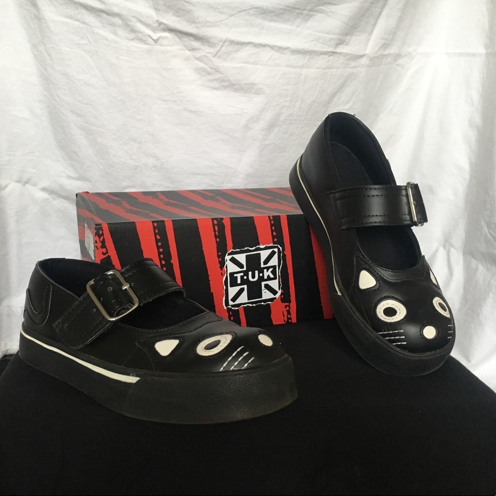 Kitty Face M.J. Black T.U.K.